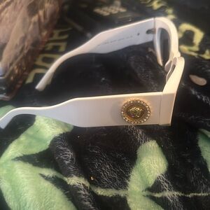 Versace sunglasses for women new never worn
